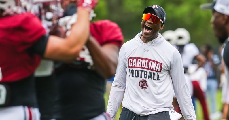 South Carolina DB coach Torrian Gray on the practice field (Photo: Katie Dugan | GamecockCentral.com)