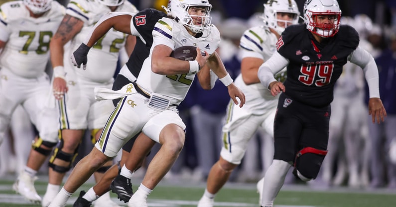 NCAA Football: North Carolina State at Georgia Tech