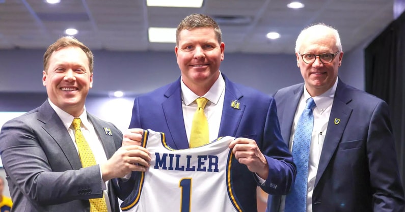 Photo by: David Eaton-Murray State Athletics