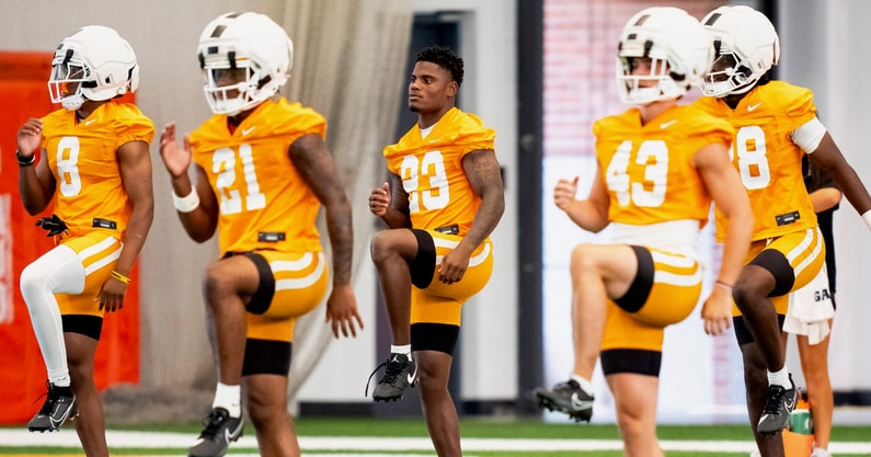 Boo Carter, Tennessee Football | Brianna Paciorka/News Sentinel / USA TODAY NETWORK via Imagn Images