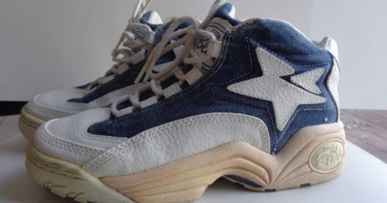 Vintage Converse Cons Blue Denim from the Kentucky Wildcats 1996 season - photo via Etsy