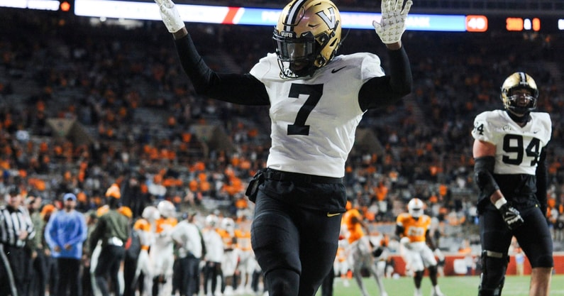 Syndication: The Knoxville News-Sentinel