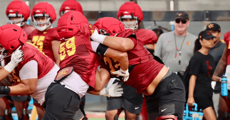 USC offensive linemen
