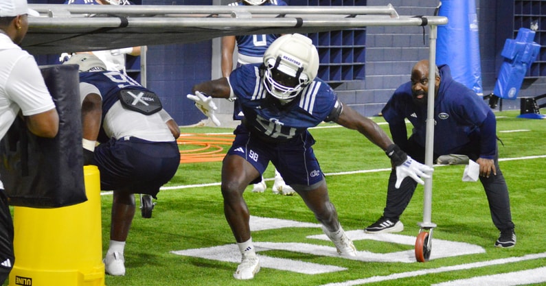 Bradford, Amontrae shoot