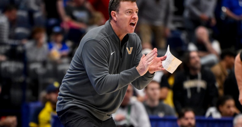 NCAA Basketball: SEC Conference Tournament First Round - Texas vs Vanderbilt