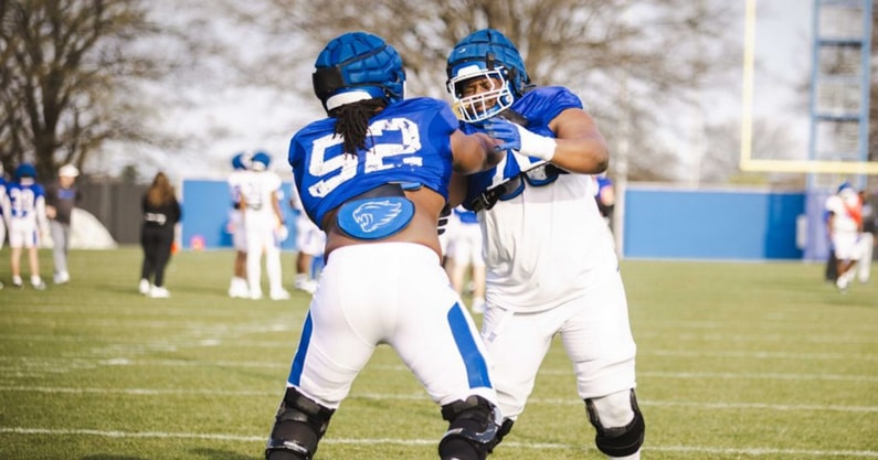 Kentucky IOL Jalen Farmer at spring practice, via Aaron Perkins, KSR
