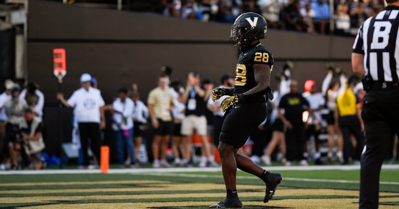 NCAA Football: Alabama at Vanderbilt