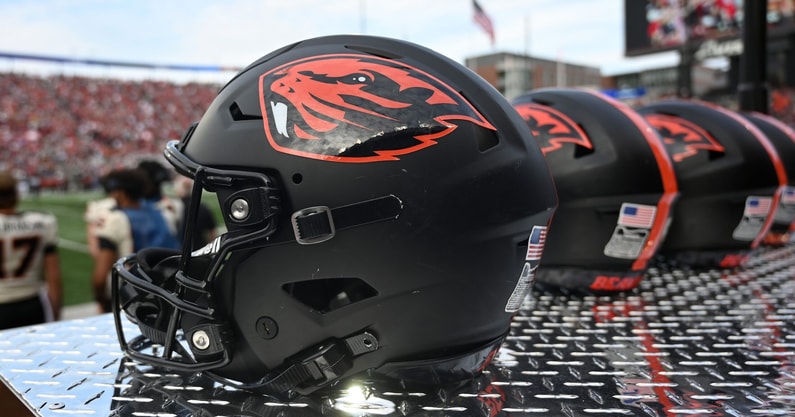 NCAA Football: Oregon State at Washington State