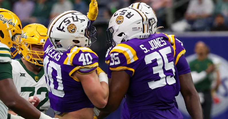 Brian-Kelly-praises-early-success-of-LSU-defensive-line-during-practice