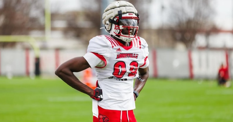 LOUISVILLE TIGHT END JALEEL SKINNER