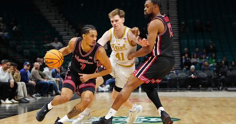 Houston played Notre Dame in the inaugural Players Era Festival, via Stephen R. Sylvanie-Imagn Images
