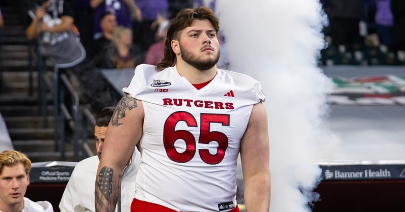 Rutgers Football offensive lineman Bryan Felter at the 2024 Pinstripe Bowl