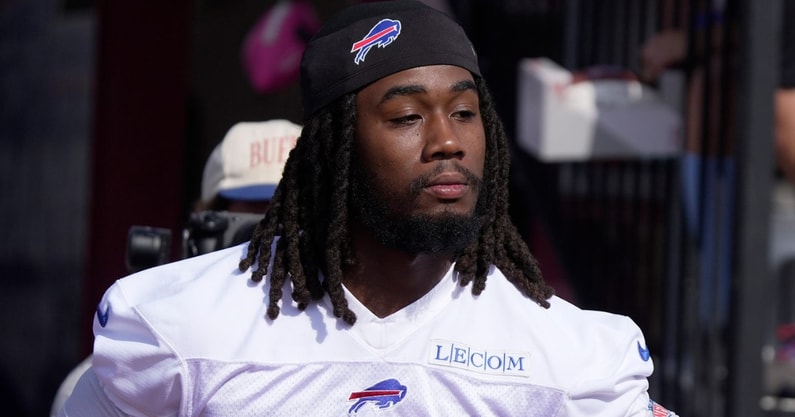James-Cook-returns-to-practice-after-hold-in-contract-dispute-with-Bills