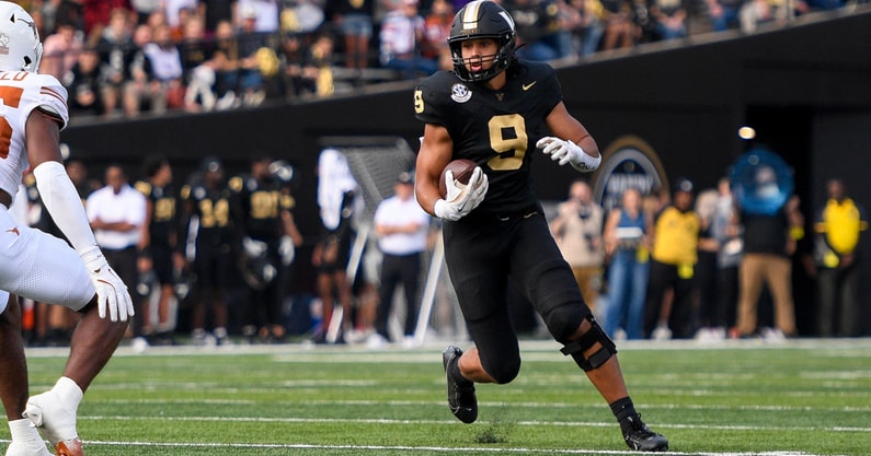 NCAA Football: Texas at Vanderbilt