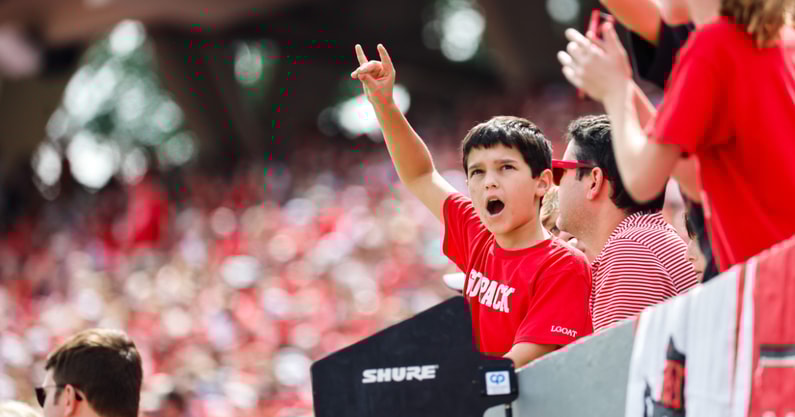 NC State hand sign Wolfie