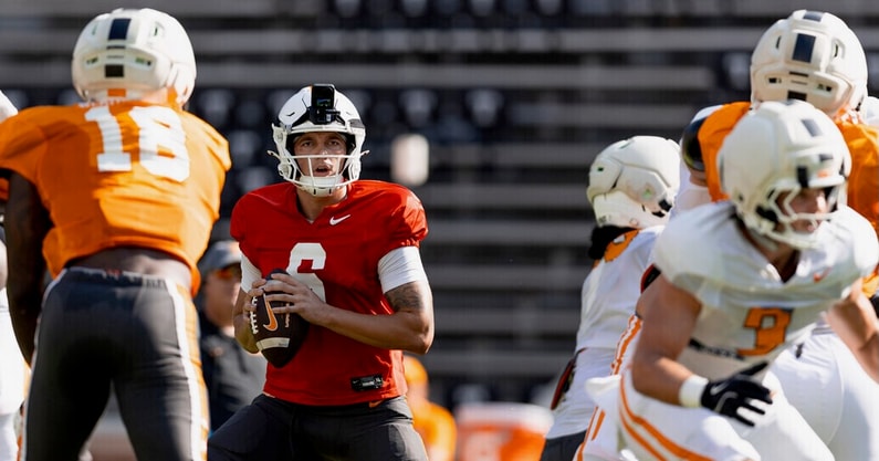 Quarterback Joey Aguilar #6 of the Tennessee Volunteers during 2025 Fall Scrimmage at Neyland Stadium in Knoxville, TN. Photo By Andrew Ferguson/Tennessee Athletics