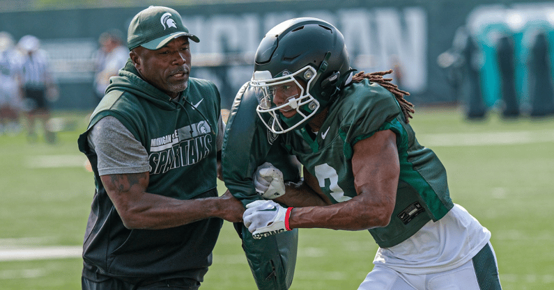 Michigan State's Rodney Bullard Jr. (3) is blocked at a practice with pads at the Michigan State practice field Tuesday, Aug. 5, 2025. - Robert Killips, USA TODAY Sports