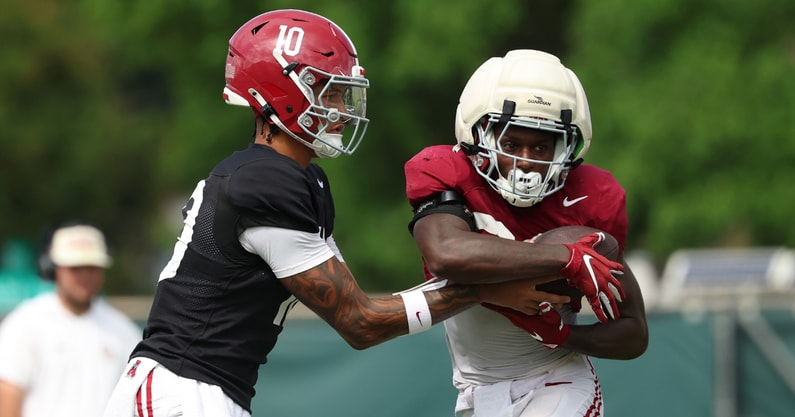 Alabama QB Austin Mack and RB Kevin Riley