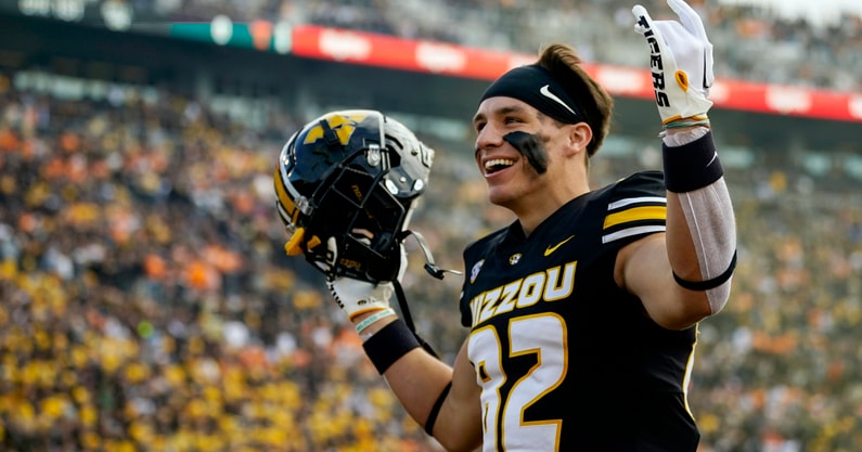 NCAA Football: Tennessee at Missouri