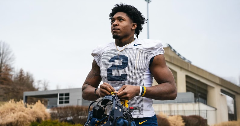 West Virginia running back Tye Edwards preparing for practice