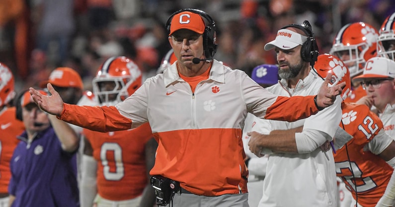 NCAA Football: Louisville at Clemson