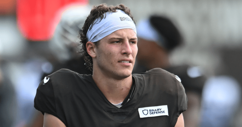 Cade-McDonald-injury-update-Browns-receiver-leaves-game-after-dirty-hit