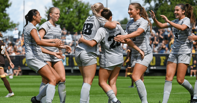 The Hawkeyes shut out Western Michigan on Sunday. (Photo by Dennis Scheidt)