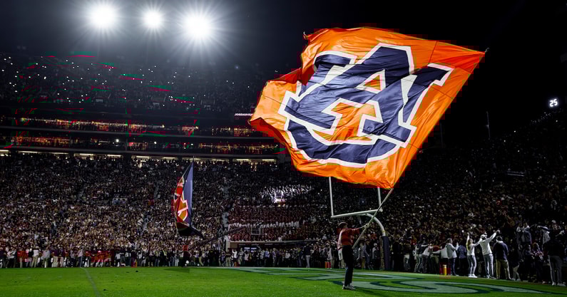 auburn flag 2023 ap 8-24-25
