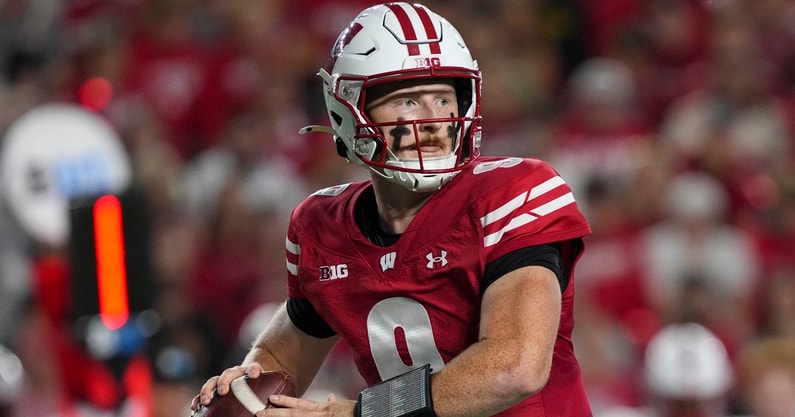 NCAA Football: Miami (OH) at Wisconsin