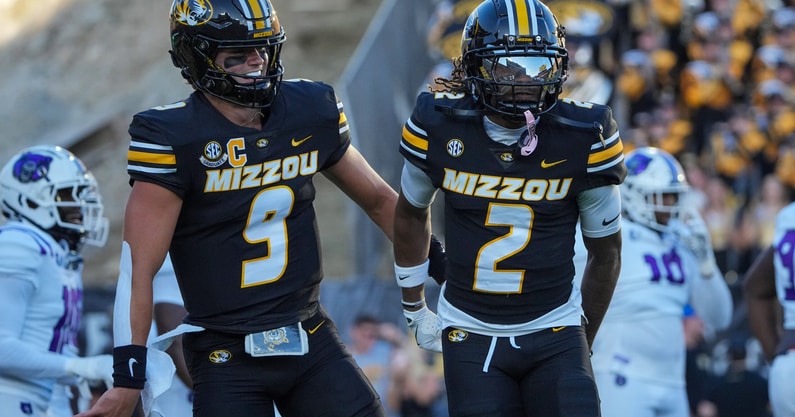 NCAA Football: Central Arkansas at Missouri
