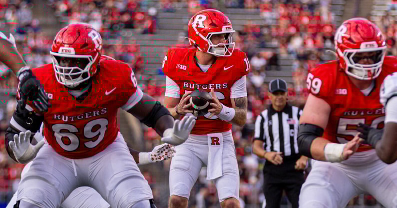 Rutgers Football QB Athan Kaliakmanis during versus Ohio 2025