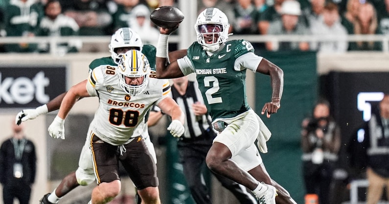 Michigan State quarterback Aidan Chiles (2) looks to pass against Western Michigan during the second half at Spartan Stadium in East Lansing on Friday, August 29, 2025. - Junfu Han, USA TODAY Sports