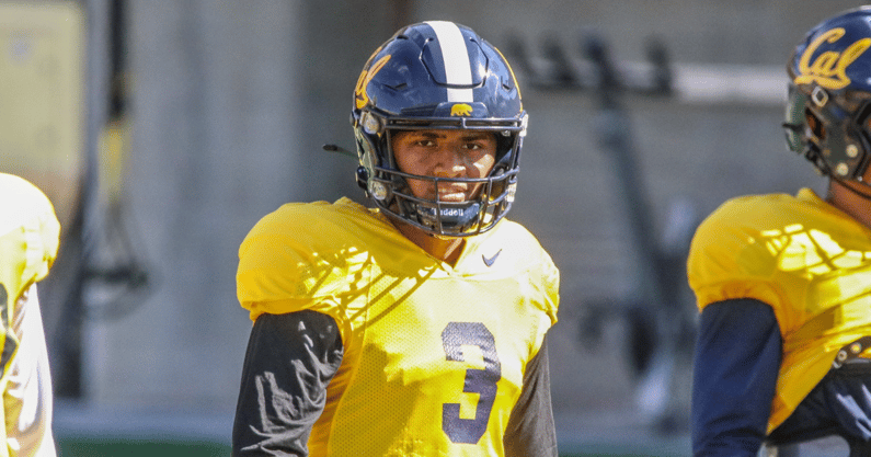 Cal quarterback Jaron Sagapolutele