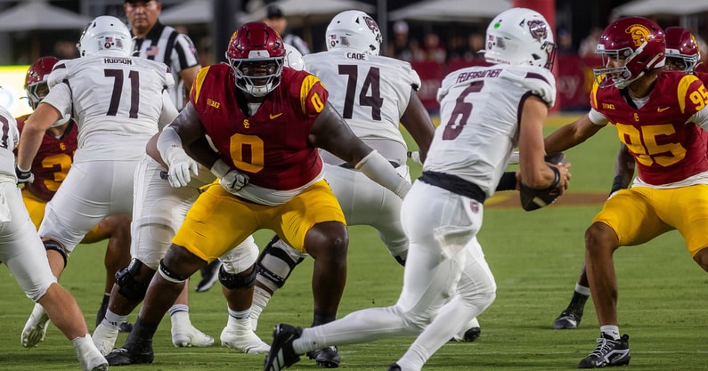 USC defensive tackle Jamaal Jarrett