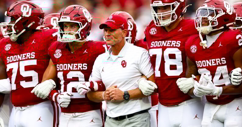 Aug 30, 2025; Norman, Oklahoma, USA; Oklahoma Sooners head coach Brent Venables walks with his team before the game against the Illinois State Redbirds at Gaylord Family-Oklahoma Memorial Stadium. Mandatory Credit: Kevin Jairaj-Imagn Images