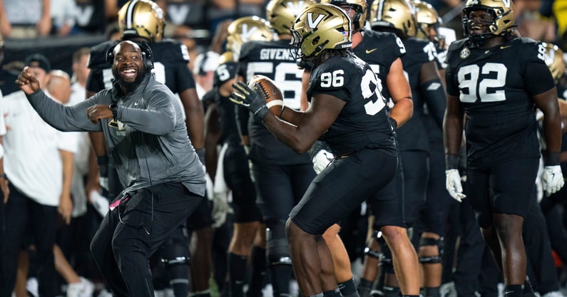 Syndication: The Tennessean