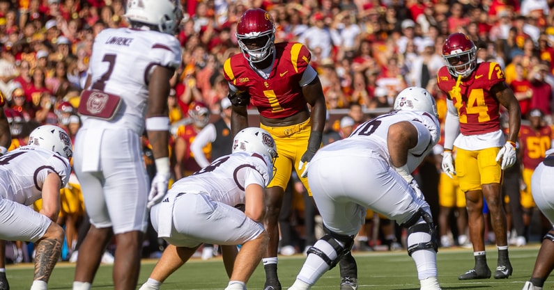 USC defensive end Kameryn Fountain against Missouri State