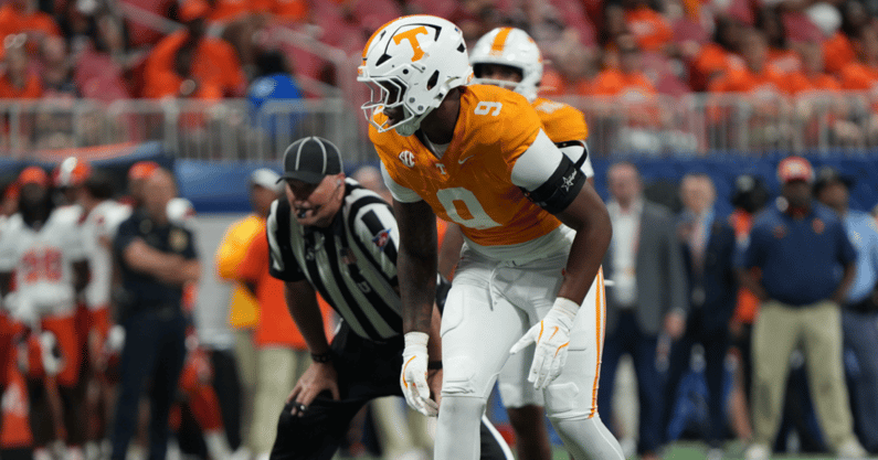 Tennessee DE Mariyon Dye