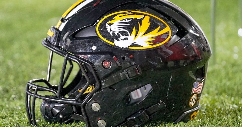 NCAA Football: Central Arkansas at Missouri