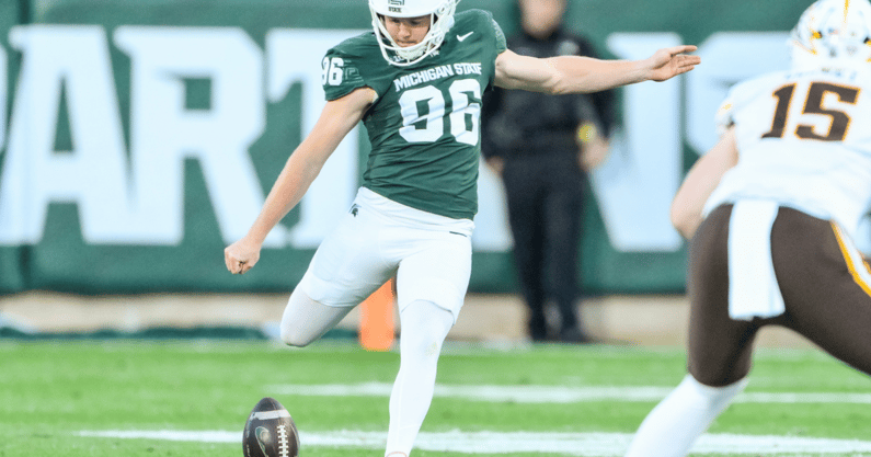 Eckley-Kickoff Dane