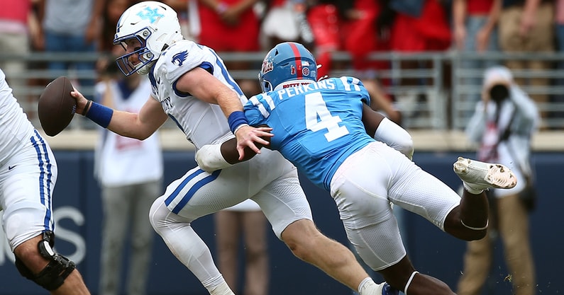 NCAA Football: Kentucky at Mississippi