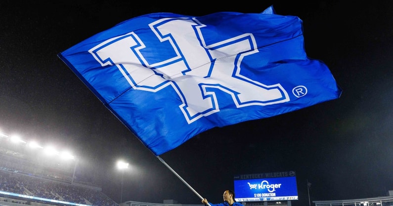 Kentucky Wildcats flag