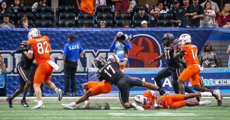 https://www.on3.com/justin-okoronkwo-reminds-coaching-staff-of-former-south-carolina-linebacker/