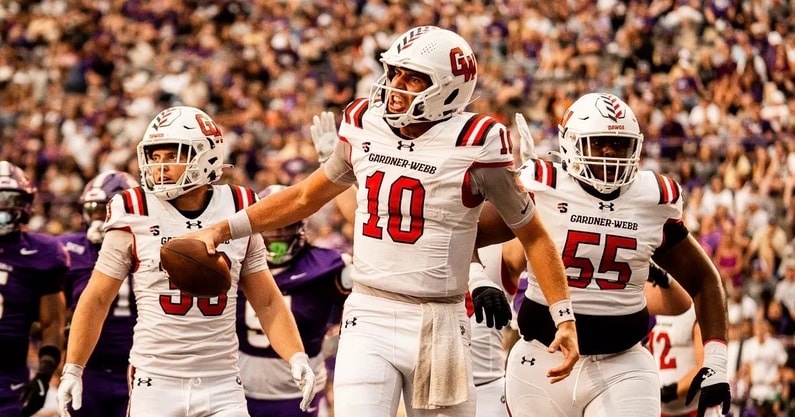 Gardner-Webb QB Nate Hampton