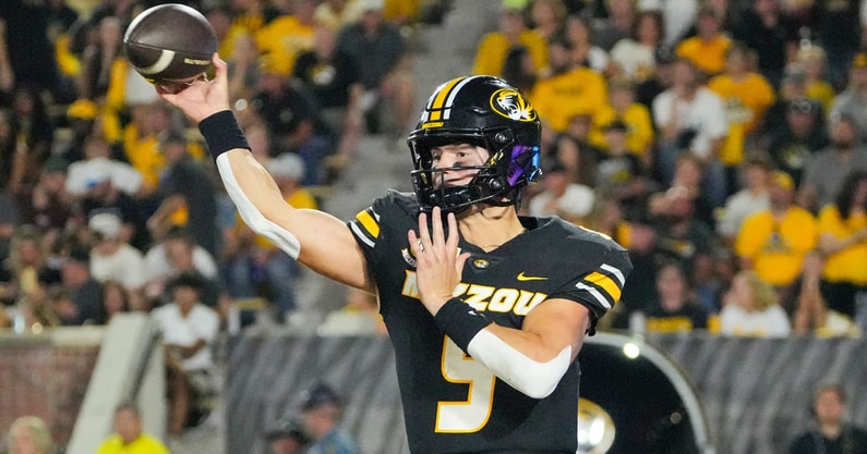 NCAA Football: Central Arkansas at Missouri