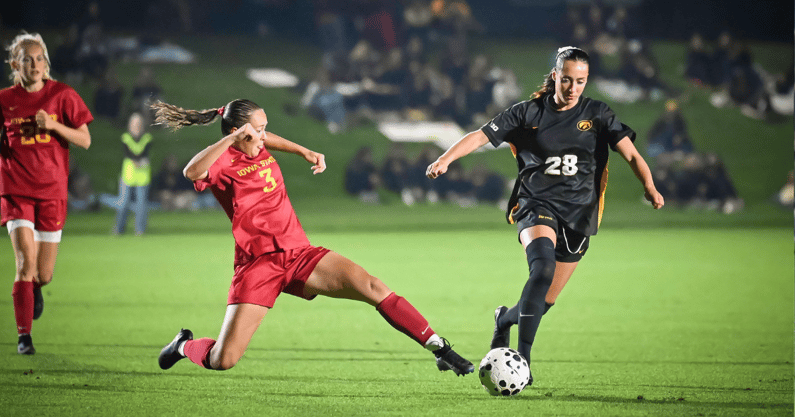 The Hawkeyes defeated Iowa State 1-0 on Thursday. (Photo by Dennis Scheidt)