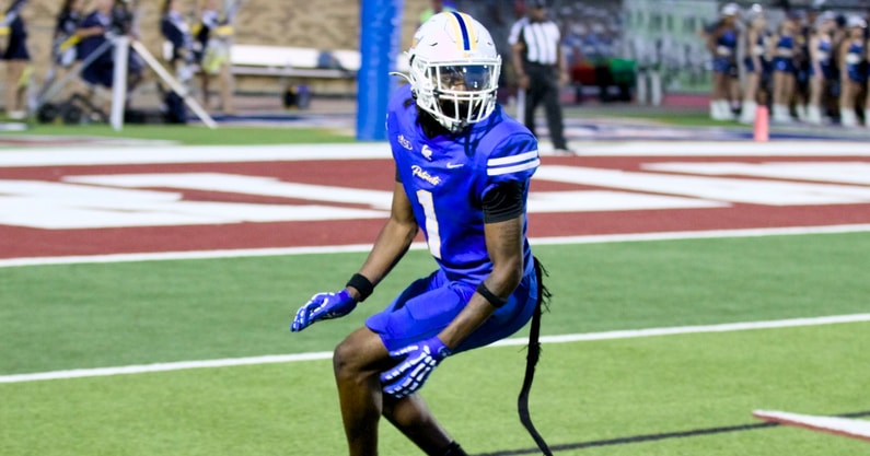 2027 TX CB Montre Jackson8