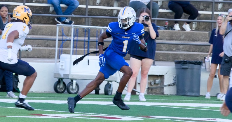 2027 TX CB Montre Jackson7