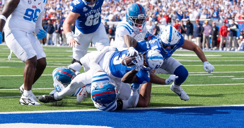 One of two Seth McGowan touchdowns for Kentucky against Ole Miss, via Jeff Faughender:Courier Journal : USA TODAY NETWORK via Imagn Images