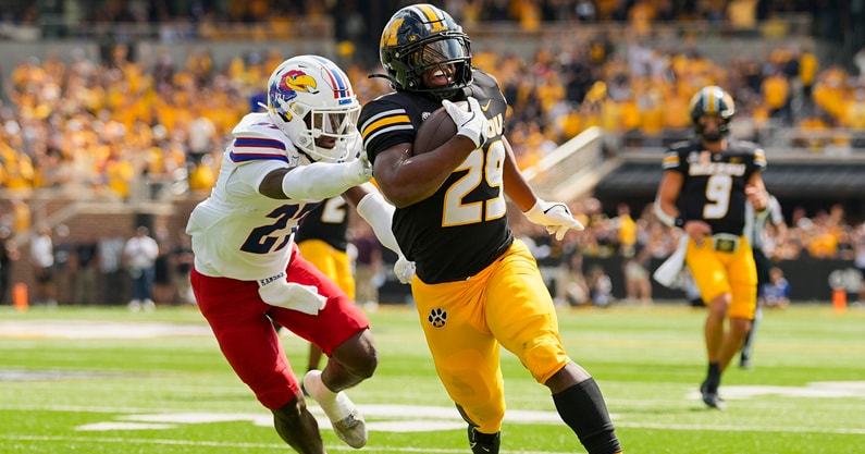 NCAA Football: Kansas at Missouri